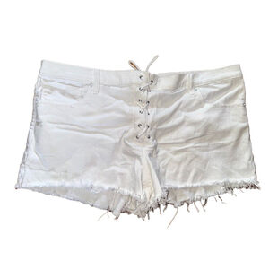 Express Vintage Mid Rise Lace-Up Raw Hem Jean Shorts White Stretch 18 Plus